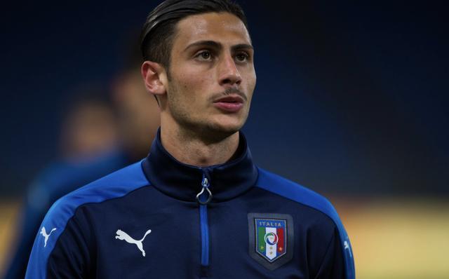 仅彰显了年 仅彰显了年